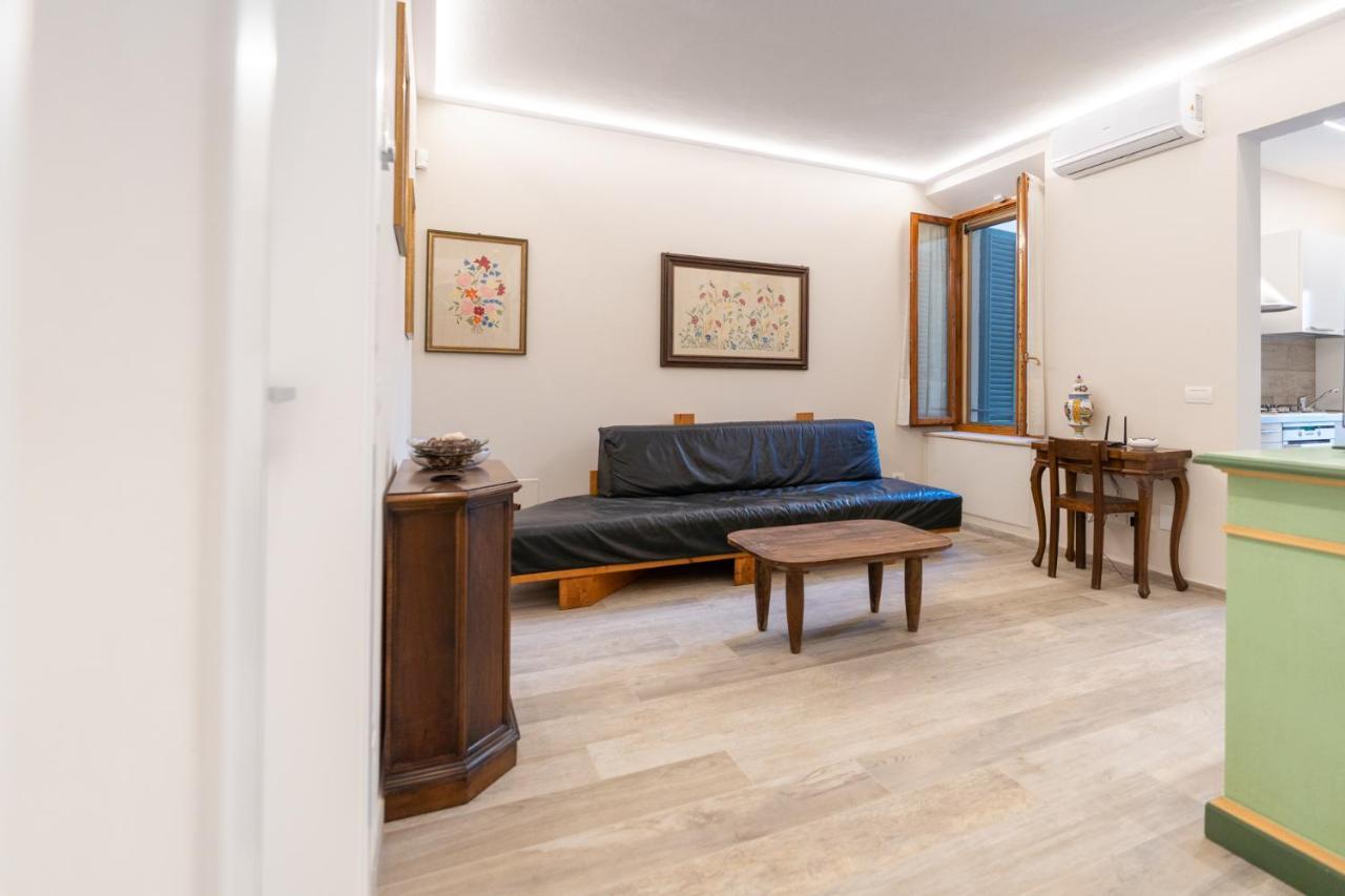 Em Apartment Сиена Экстерьер фото